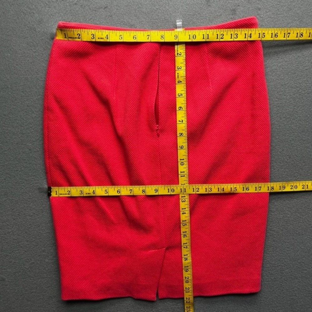 Vince Camuto Women 2‎ Piece Set Red Crop Top Mini Skirt Sleek Modern Minimalist - Picture 6 of 12